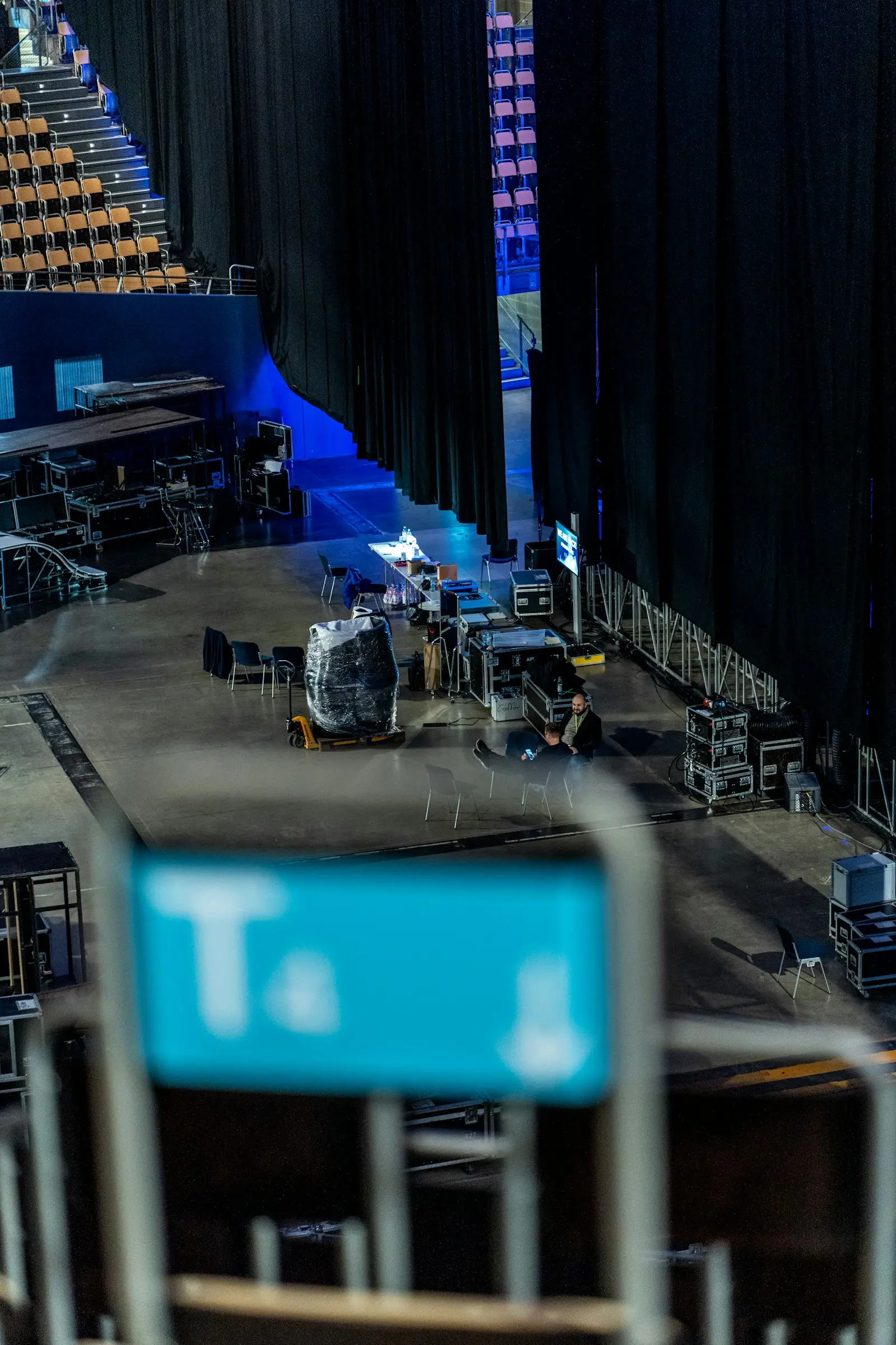 Preparación técnica y equipos detrás del escenario